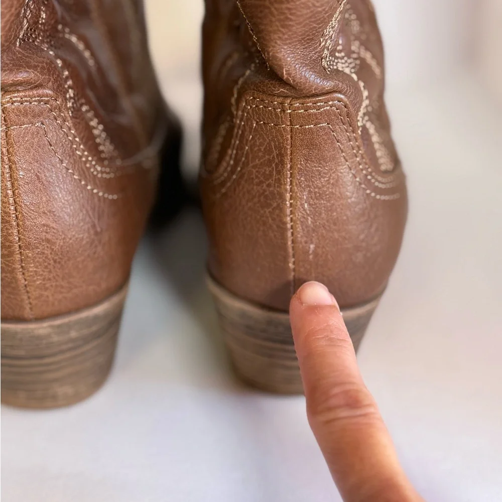 The Faded Glory Women's Western Cowboy Boots Ankle/Brown, Size 7 - Picture 10 of 13